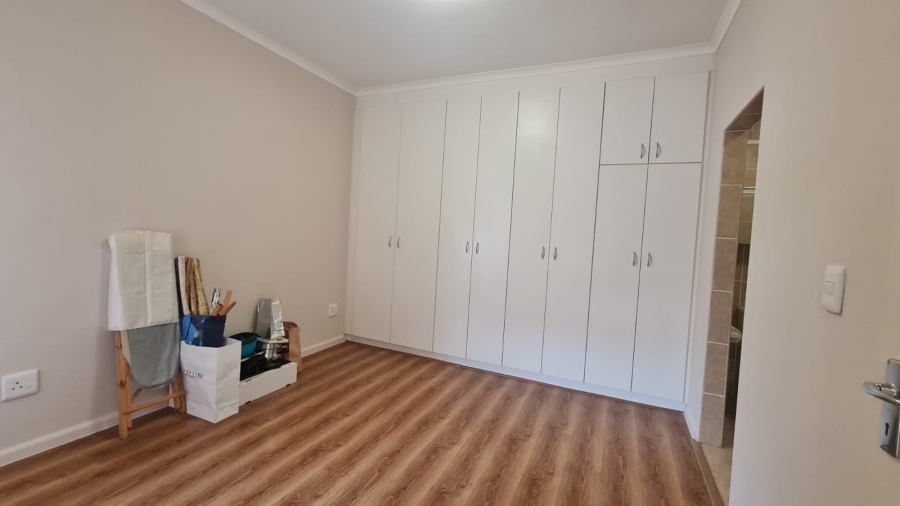 1 Bedroom Property for Sale in Burgundy Estate Western Cape